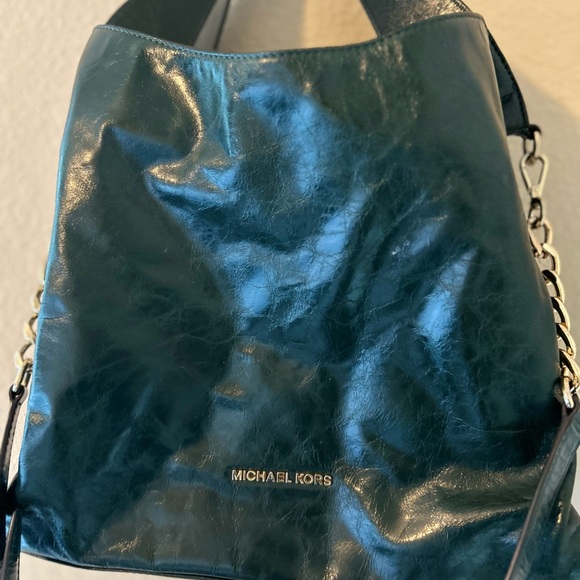 Michael Kors Devon Bag - Picture 2 of 7